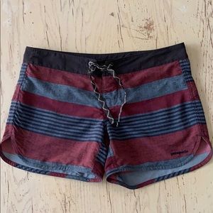 Patagonia board shorts size 6